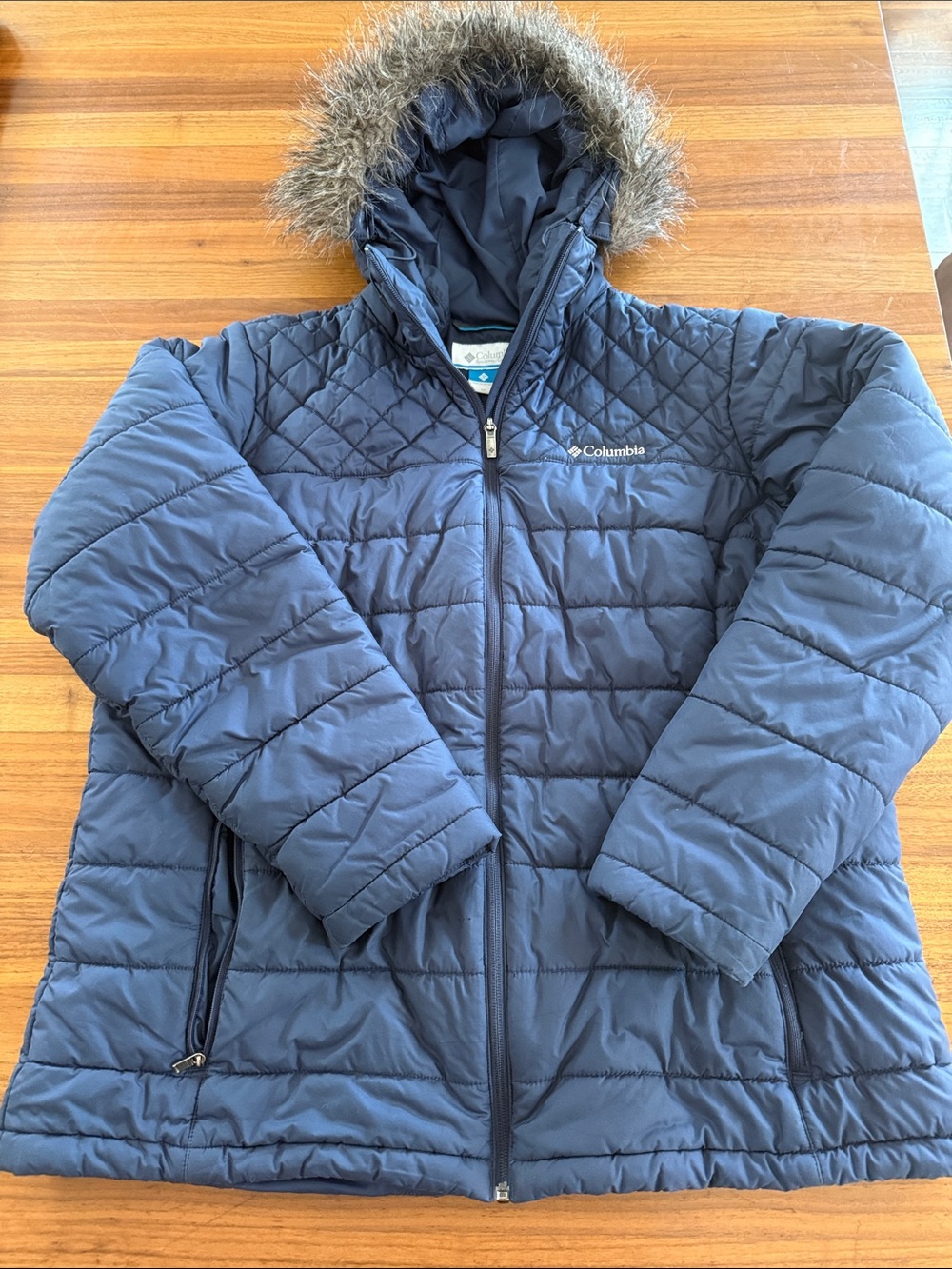 Columbia Hooded Navy Quilted Women’s Puffer Jacket with Faux Fur Trim sz 1x